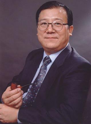 狐狸的夏天金董的扮演者介绍、是谁演的？