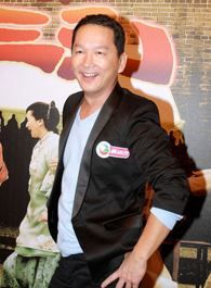 东方华尔街罗启中的扮演者介绍、是谁演的？