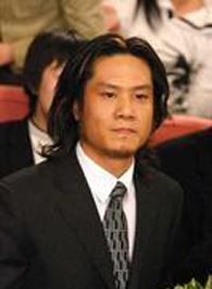 我是赵传奇崔政委的扮演者介绍、是谁演的？