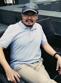 爱我就别想太多胡子的扮演者介绍、是谁演的？