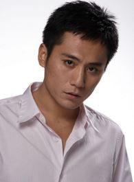 百炼成钢杨之华的扮演者介绍、是谁演的？