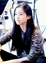 原来你还在这里莫郁华（少年）的扮演者介绍、是谁演的？