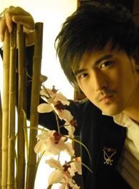 世界欠我一个初恋Andrew的扮演者介绍、是谁演的？