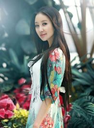 欢喜密探洪师娘的扮演者介绍、是谁演的？