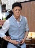 暗战危城戚本义的扮演者介绍、是谁演的？