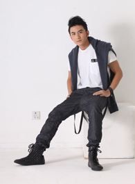 上锁的房间李琰俊的扮演者介绍、是谁演的？