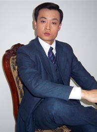 烈火如歌洪峰帮帮主的扮演者介绍、是谁演的？