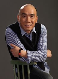 他在逆光中告白画家的扮演者介绍、是谁演的？