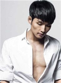 人民检察官曲海英的扮演者介绍、是谁演的？