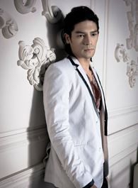 时间都知道李亨利的扮演者介绍、是谁演的？