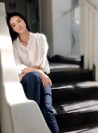 勇敢的翅膀冯伊菲的扮演者介绍、是谁演的？