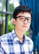 桃花运庞中华（小P)的扮演者介绍、是谁演的？