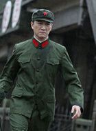 两个女人的战争牛成国的扮演者介绍、是谁演的？