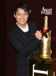 原来你还在这里徐致衡的扮演者介绍、是谁演的？