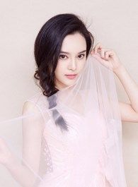 哦我的皇帝陛下小娇的扮演者介绍、是谁演的？