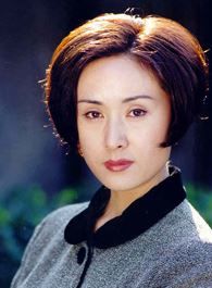 家和万事兴甄珠的扮演者介绍、是谁演的？