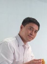 妈妈圈的流言蜚语医院院长的扮演者介绍、是谁演的？