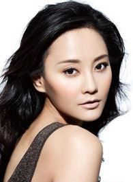 原来你还在这里胡月的扮演者介绍、是谁演的？