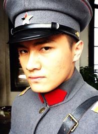 暗战危城张小松的扮演者介绍、是谁演的？