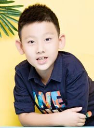 大约是爱小甯非的扮演者介绍、是谁演的？