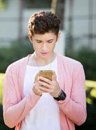 神犬小七第二季鲍宇的扮演者介绍、是谁演的？