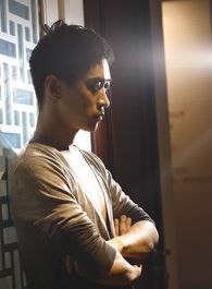 入住请登记冯不同的扮演者介绍、是谁演的？