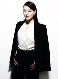 完美关系斯黛拉的扮演者介绍、是谁演的？