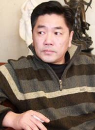 八角亭谜雾公安局长的扮演者介绍、是谁演的？