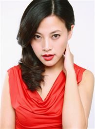 冬奥一家人妈妈甲的扮演者介绍、是谁演的？