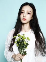 疯人院董倩的扮演者介绍、是谁演的？