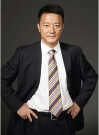 伏弩平成的扮演者介绍、是谁演的？