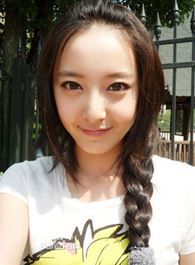 致青春施洁的扮演者介绍、是谁演的？