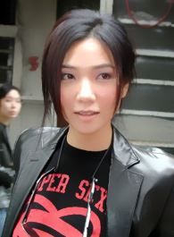 蚀日风暴沈子君的扮演者介绍、是谁演的？