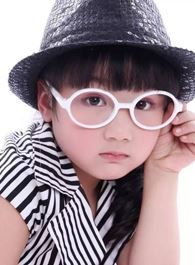 小戏骨红楼梦雪雁的扮演者介绍、是谁演的？