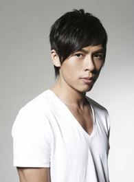 蚀日风暴大dee的扮演者介绍、是谁演的？