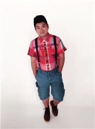 你和我的倾城时光灰熊的扮演者介绍、是谁演的？