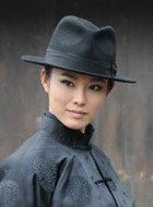 铁血男儿古艳秋的扮演者介绍、是谁演的？