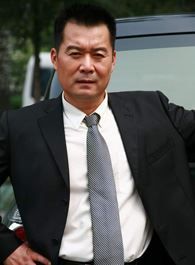 局中人何主任的扮演者介绍、是谁演的？