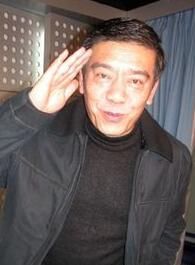 幸福照相馆邮递员的扮演者介绍、是谁演的？