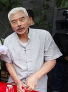 背着奶奶进城白瓦片的扮演者介绍、是谁演的？