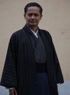 战火大金脉宫本先生的扮演者介绍、是谁演的？