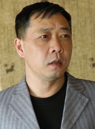 血债血偿王副科长的扮演者介绍、是谁演的？