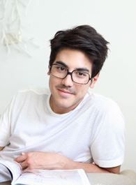 苏茉儿传奇伊斯的扮演者介绍、是谁演的？