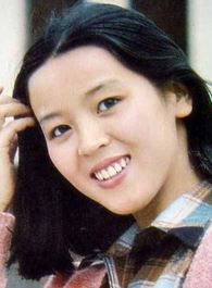 乾隆秘史王夫人的扮演者介绍、是谁演的？