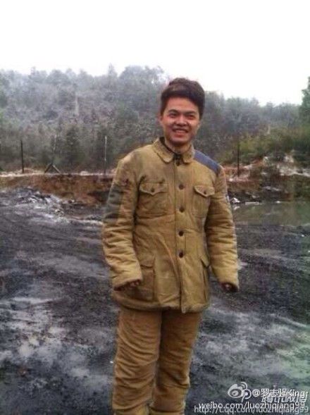 我把忠诚献给你一排长的扮演者介绍、是谁演的？