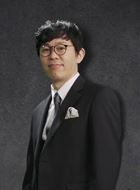 评价女王崔昌硕/崔理事的扮演者介绍、是谁演的？