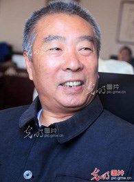 黄金血道甄老栓的扮演者介绍、是谁演的？