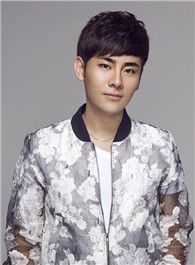 天涯热土杨旭的扮演者介绍、是谁演的？