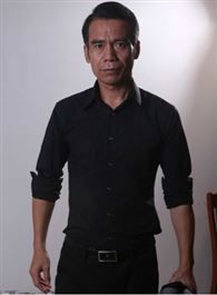 铁面御史裘贵的扮演者介绍、是谁演的？