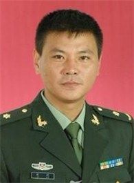 我的朋友陈白露小姐校长的扮演者介绍、是谁演的？